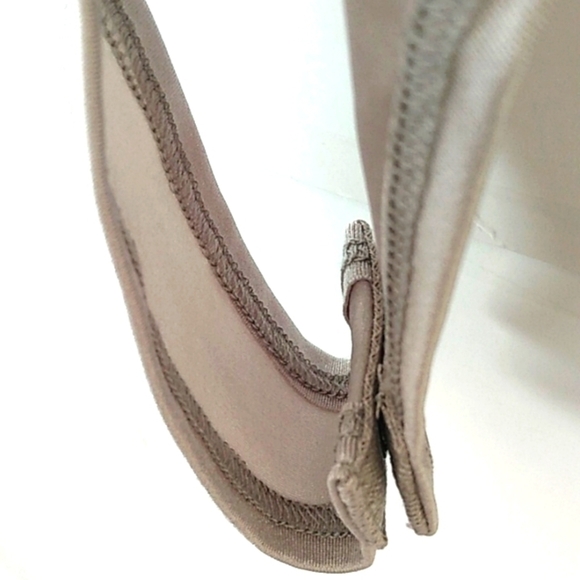 BODYSUIT GRAY SILVER STUDDED V-NECK HIGH-CUT THONG SIZE MEDIUM NWT - Picture 5 of 7